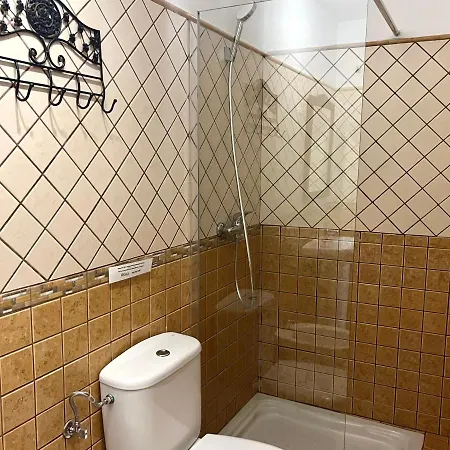 Easy Bronce Гостьовий будинок Нерха