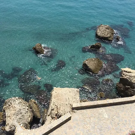 Konukevi Easy Bronce Nerja