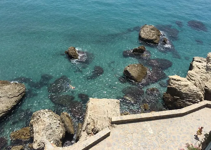 Pensión Easy Bronce Nerja